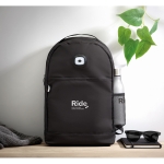 Bedruckbarer Rucksack aus rPET mit COB-Licht für Outdoor-Fans farbe schwarz Stimmungsbild Hauptansicht zweite Ansicht