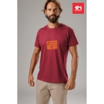 Günstiges T-Shirts aus kardierter Baumwolle, 150 g/m2, THC Luanda farbe bordeaux Stimmungsbild