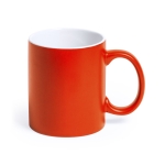 Tasse mit weißer Innenseite, farbigem Äußeren und weißem Logodruck farbe orange erste Ansicht