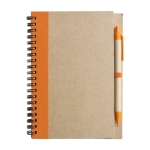 Bedruckbares A5-Notizbuch mit recyceltem Cover und Kuli aus Karton farbe orange erste Ansicht