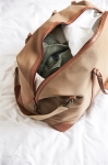 Reisetasche für Wochenendtrip aus recyceltem Polyester für Kunden farbe hellbraun Lifestyle-Bild