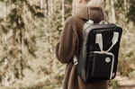 Hochwertiger Kühlrucksack aus recyceltem Material mit Fächern farbe schwarz Lifestyle-Bild