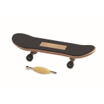 Mini-Fingerspielzeug in Skateboardform aus Holz als Werbemittel farbe holzton