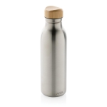 Flasche aus recyceltem Edelstahl mit Bambusdeckel, 600 ml farbe silber