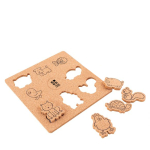 Kinderpuzzle mit passenden Tierfiguren aus Kork farbe beige Ansicht mit Druckbereich