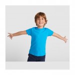 KinderT-Shirt de Baumwolle 100%, 155 g/m2, Roly farbe jeansblau Lifestyle-Bild