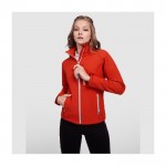 Damen-Softshelljacke aus Materialmix, 300 g/m2 Roly farbe gebrochen weiß Lifestyle-Bild